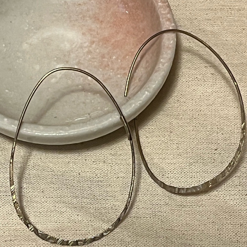 Elegant Gold Hoop Earrings